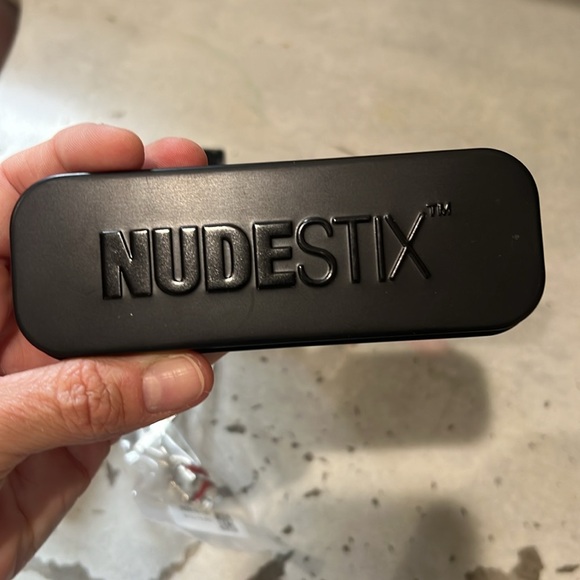 Makeup and Skincare Set with Kevyn Aucoin Eyelash Curler. All new in box! - Picture 6 of 12